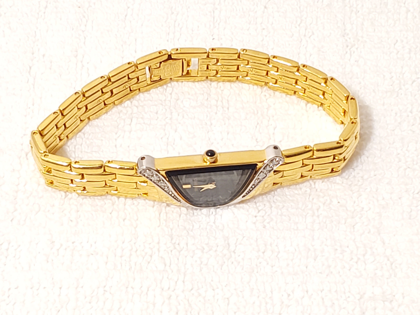 Vintage Seiko Half Moon Women Watch Black Dial Gold Silver Tone 6 Diamonds Bezel