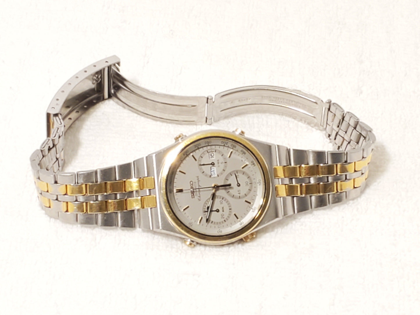 Vintage Seiko Men Chronograph Day Date Quartz Watch 15 Jewels S Steel Gold Tone