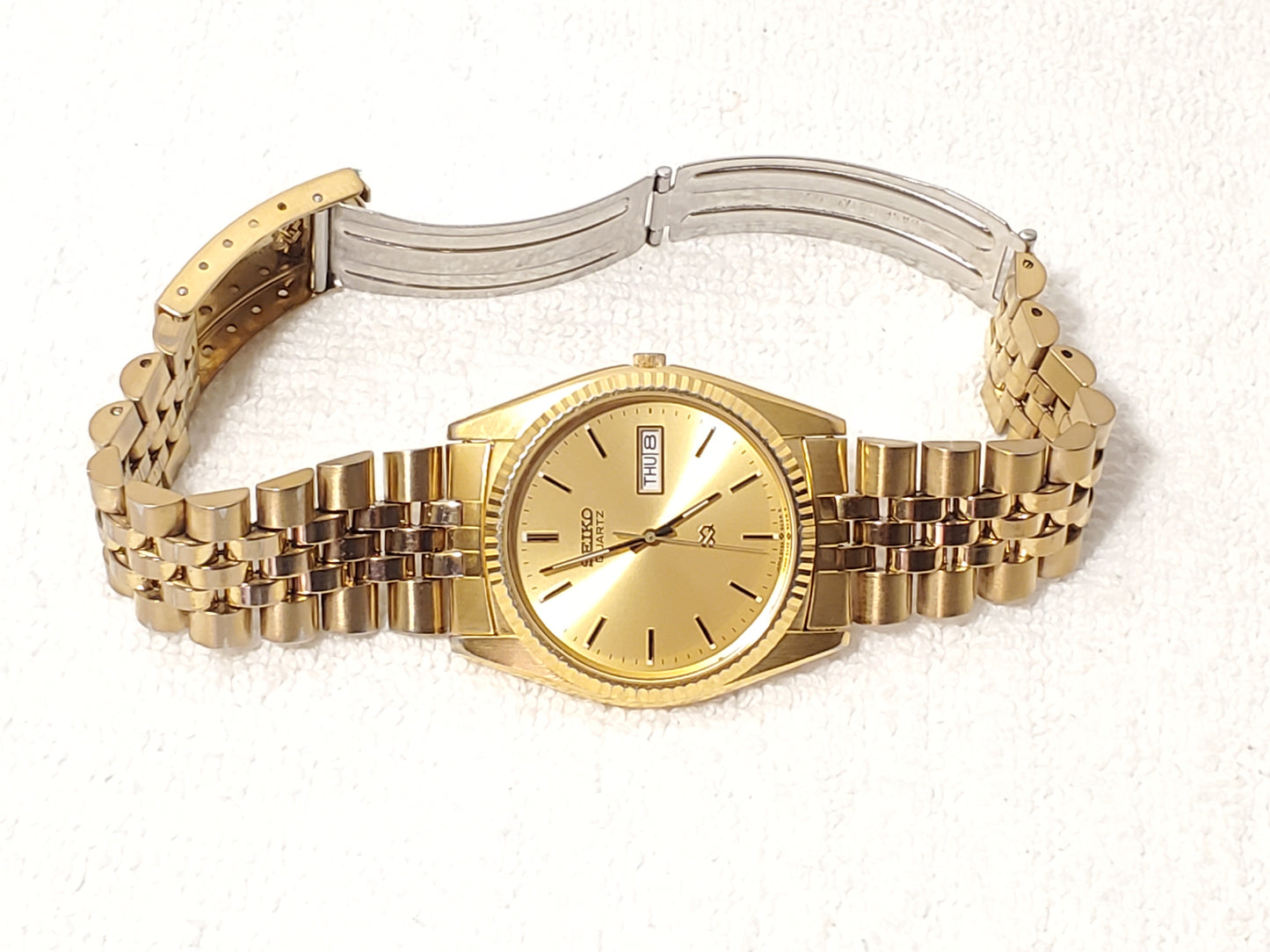 Vintage Seiko SQ Men's Presidential Day Date Gold Tone Watch One Jewel S Steel