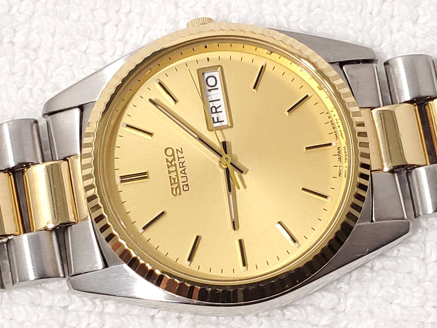Vintage Seiko Men's Two Tone Presidential Day Date Watch Gold Dial 1 Jewel SS
