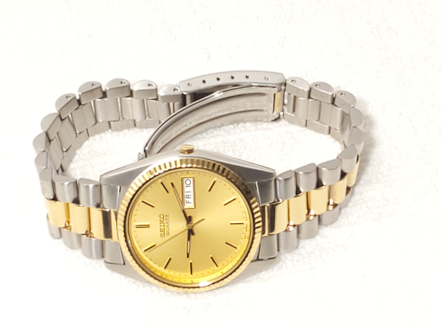 Vintage Seiko Men's Two Tone Presidential Day Date Watch Gold Dial 1 Jewel SS