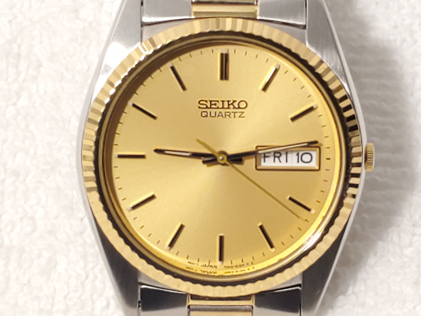 Vintage Seiko Men's Two Tone Presidential Day Date Watch Gold Dial 1 Jewel SS