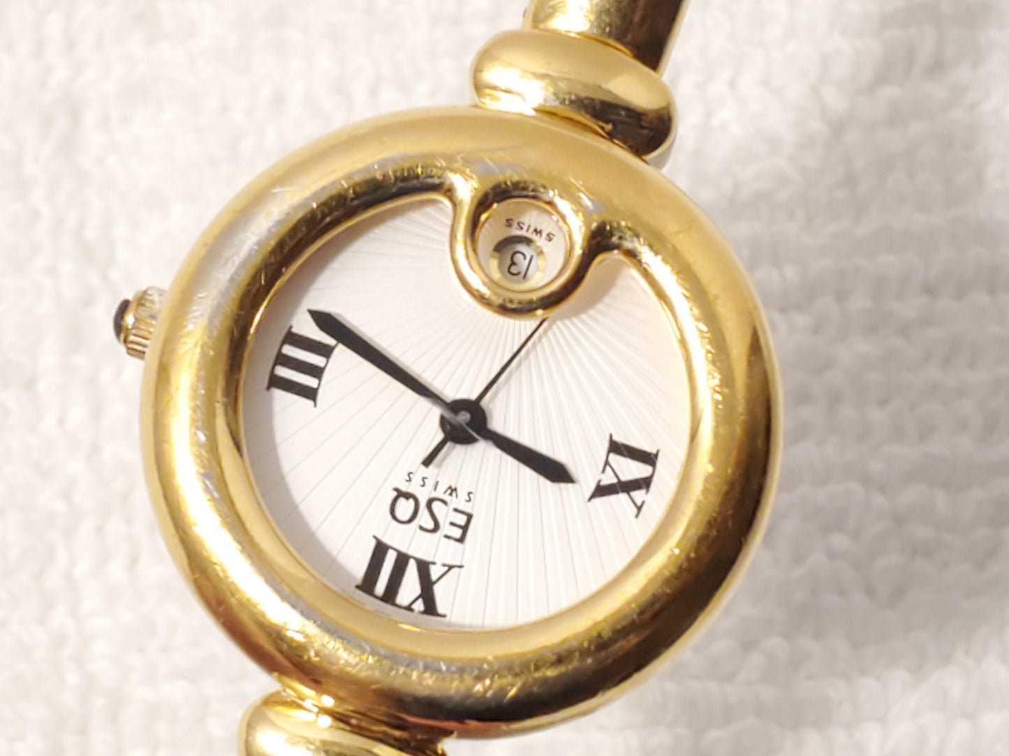 Vintage ESQ by Movado Womens White Dial Gold Plated 5 Jewels Date Watch Bracelet