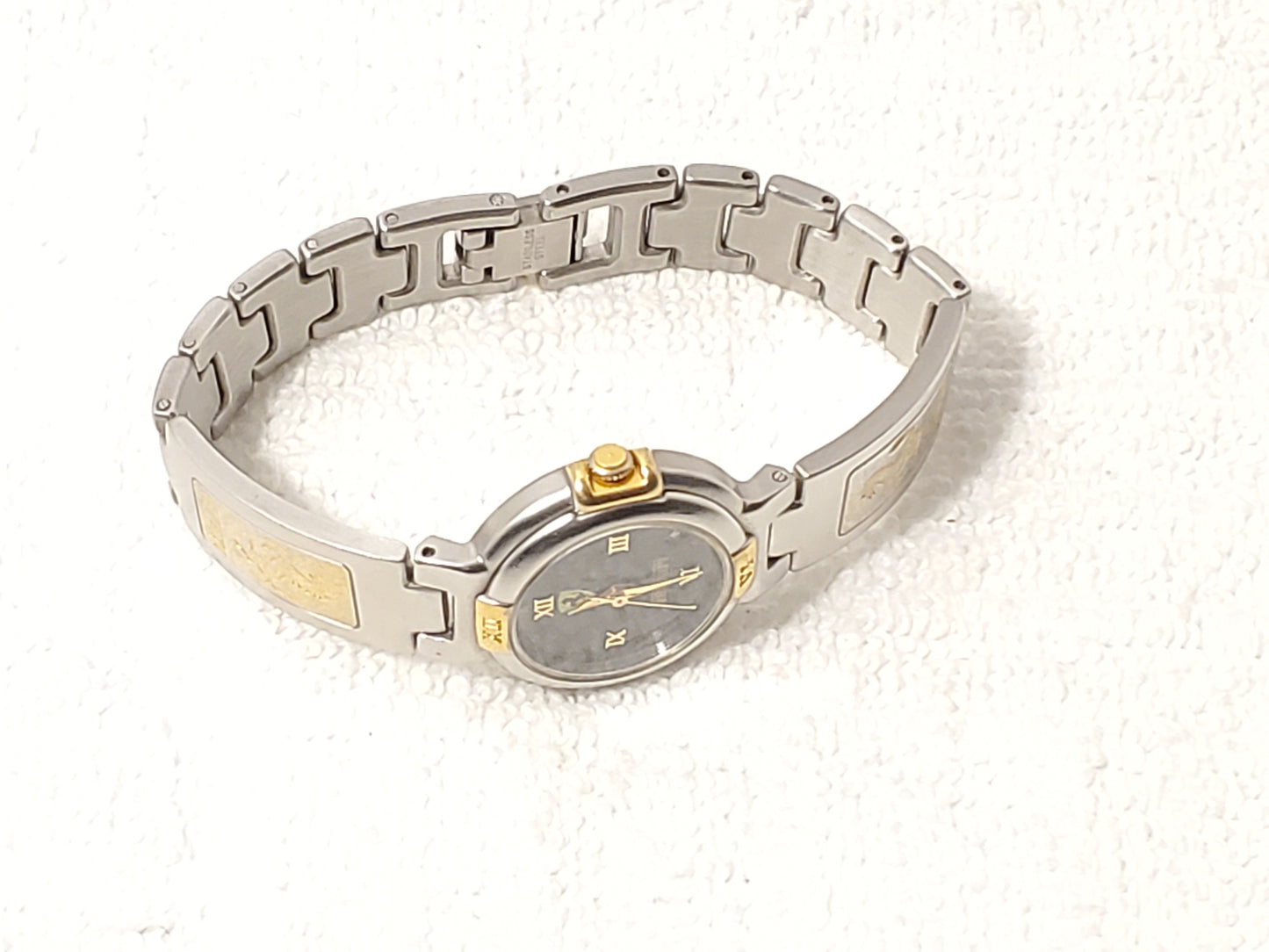 Vintage Ferrari Swiss Women's Date Gold Tone One Jewel Watch Black Dial S Steel