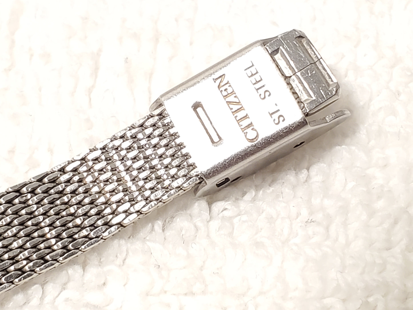Vintage Citizen Women's Tank Stainless Steel Watch White Dial Mesh Band Onyx Tip