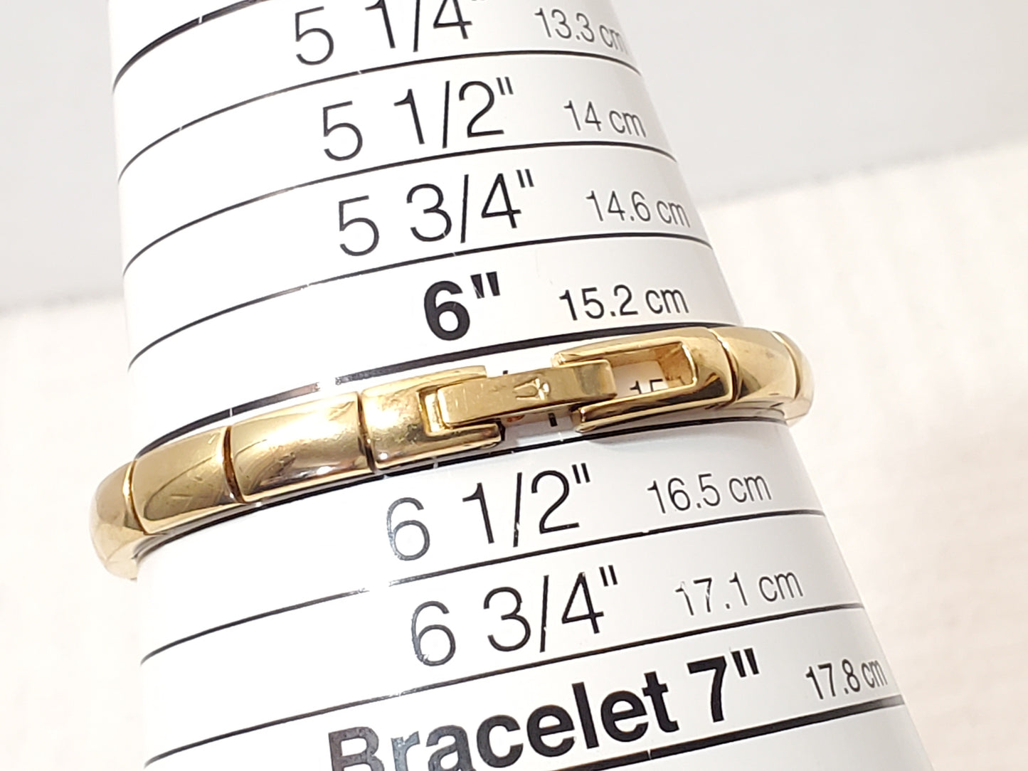 Vintage Bulova Women's Gold Tone Ivory Dial One Jewel Stainless Steel Watch