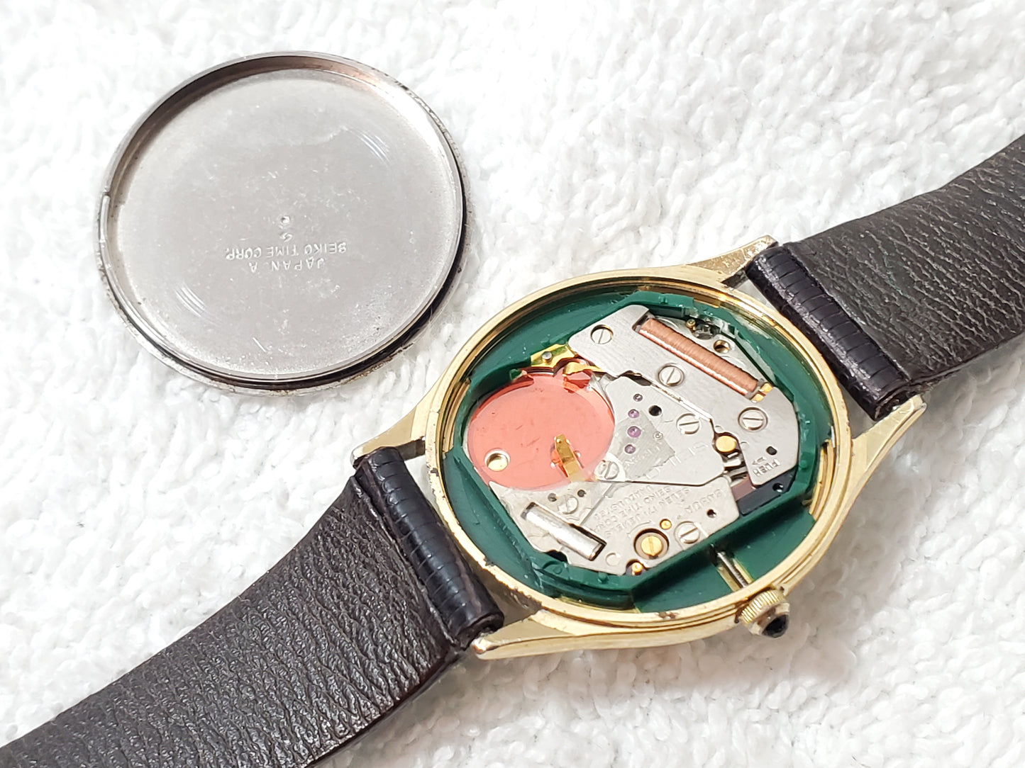 Vintage Seiko 1980's Gold Plated Women's Watch Diamond Dial 7 Jewels Leather