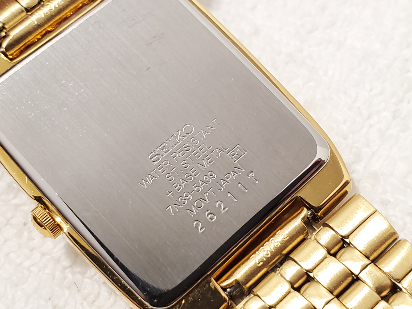 Vintage Seiko Men's Tank Gold Tone Quartz Watch Stainless Steel One Jewel