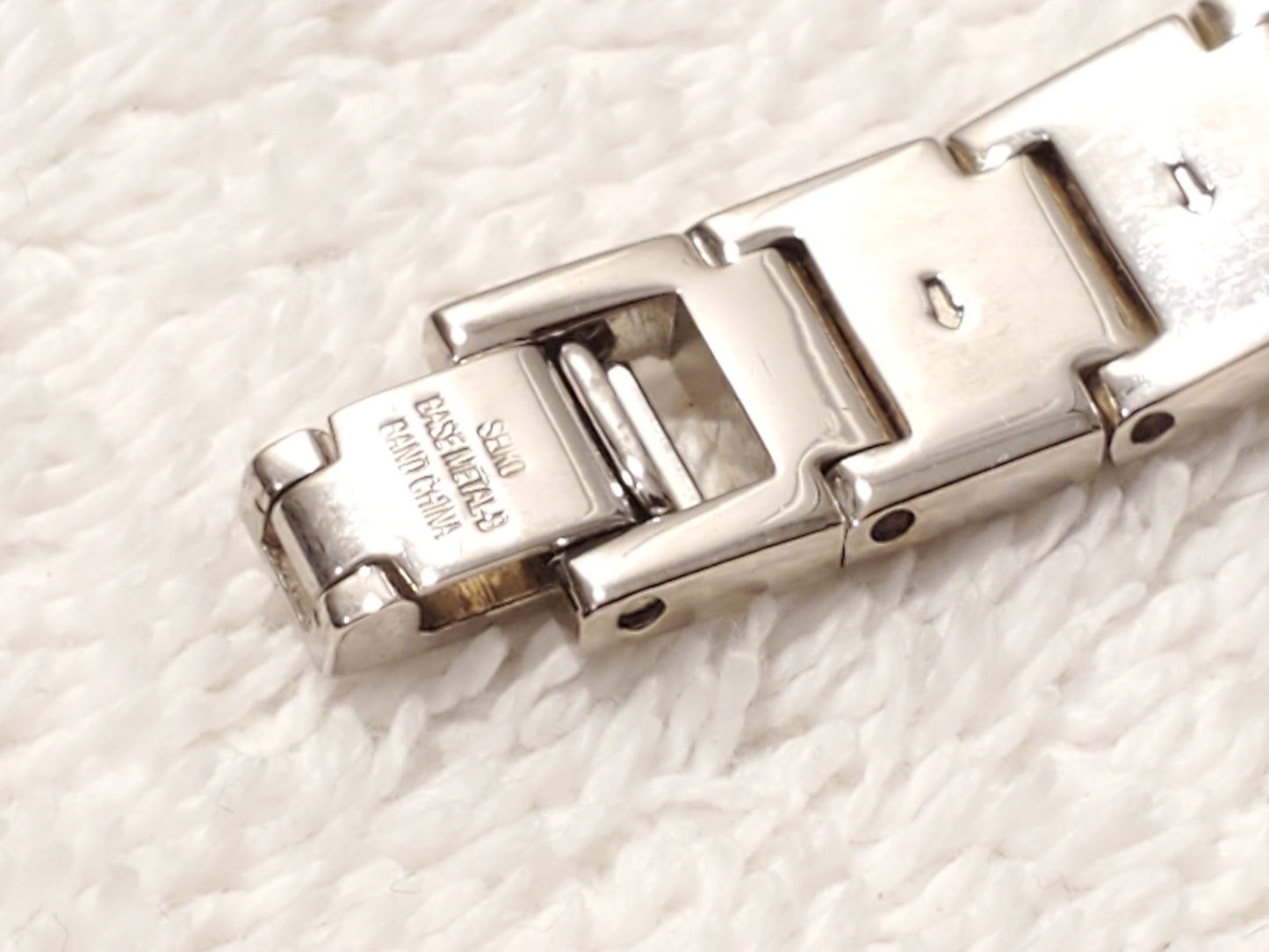 Vintage Seiko Women's Quartz Watch Stainless Steel Gold Tone One Jewel