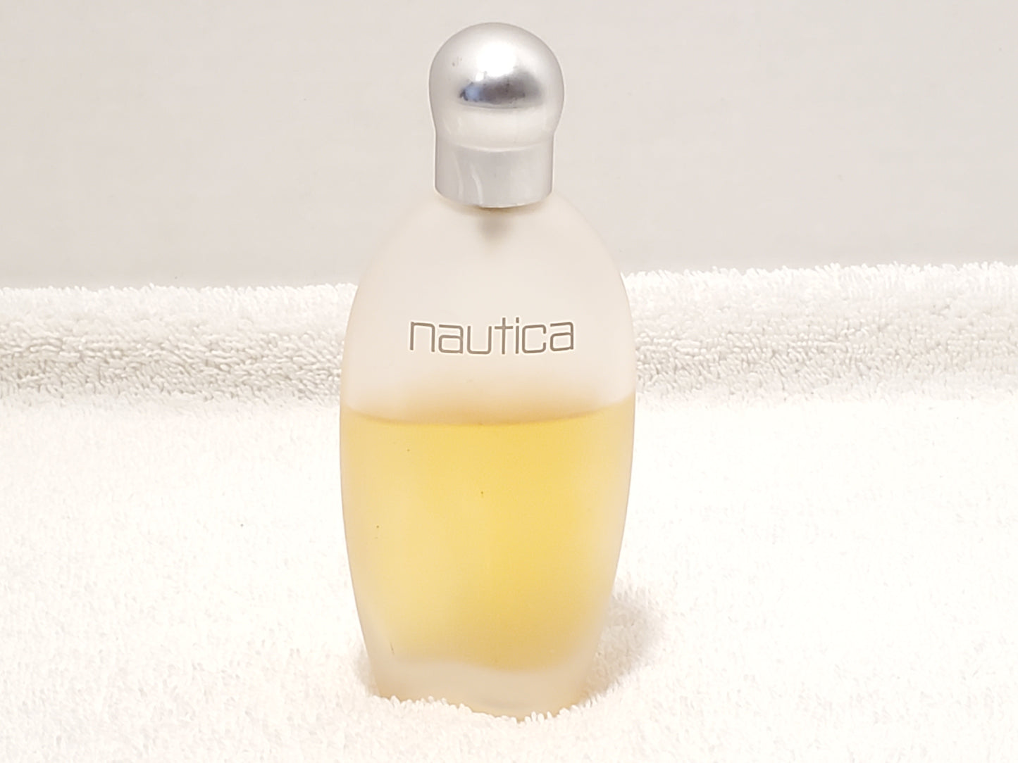 Vintage Nautica Women's Perfume Spray 1.7 oz Bottle Fragrance Pre-Owned Eau De Parfum