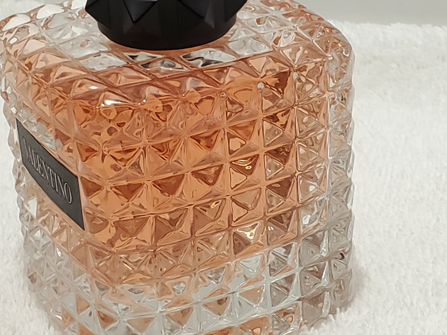 Valentino Donna Born in Roma Women's Perfume 3.4oz Bottle Eau De Parfum Spray