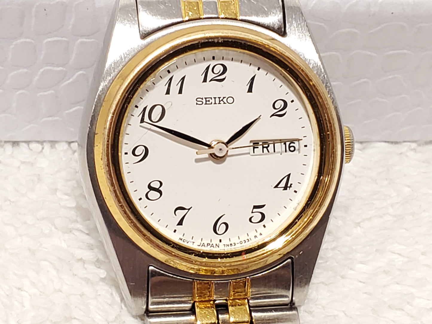Vintage Seiko Women's Stainless Steel Day Date Gold Tone Quartz Watch White Dial