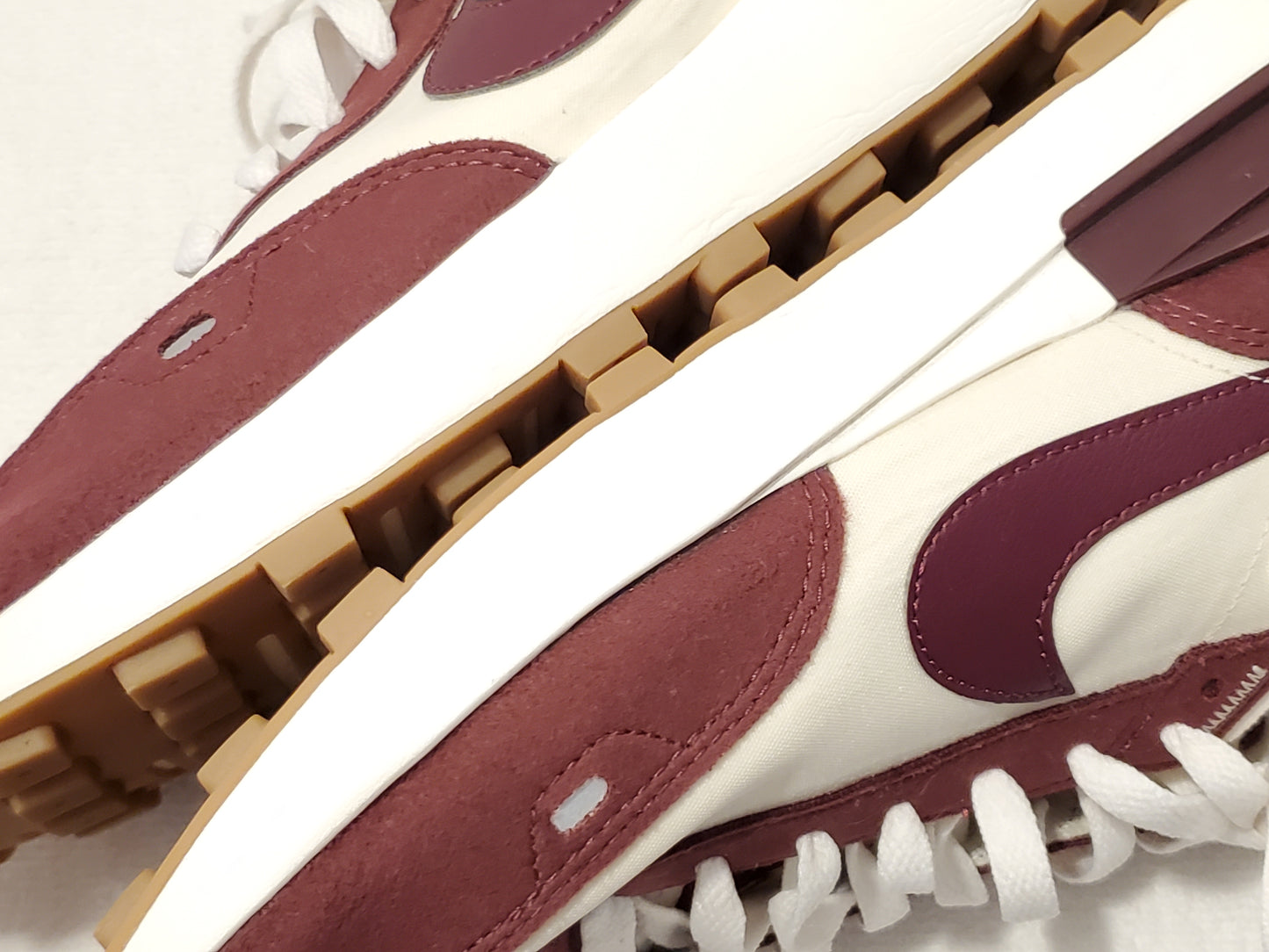 Nike Waffle One SE Men's Low Top Sneakers Size 11.5 Lace Up Walk Run Shoes Brown Coconut Maroon