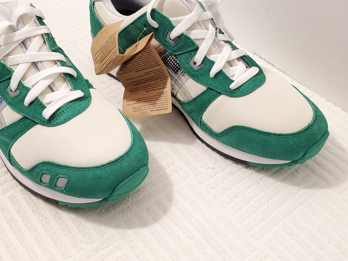 Asics Men's Gel Lyte lll OG AWAKE Sneakers Green Gray Silver White Black Cream