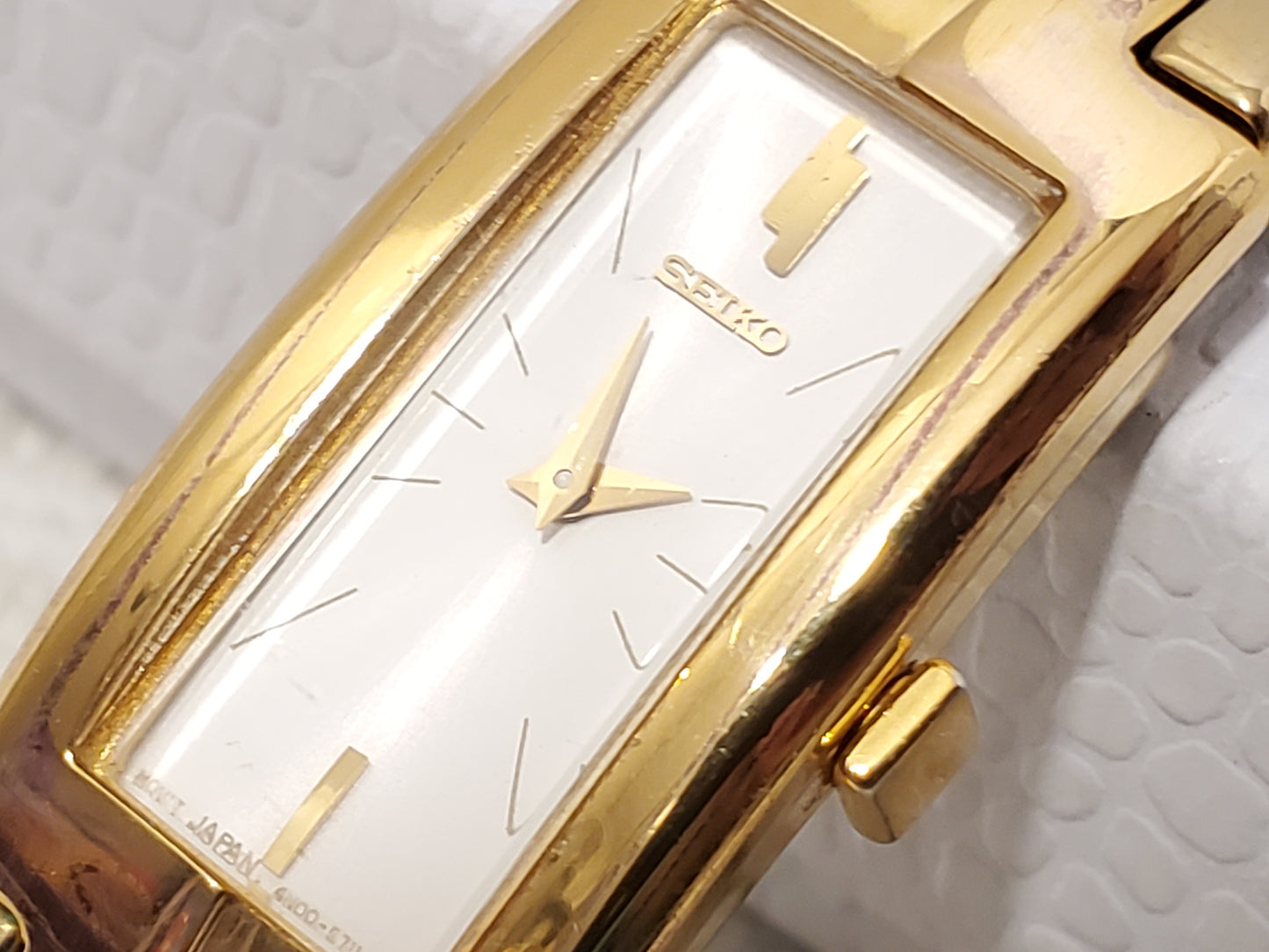Vintage Seiko Tank Women's Gold Tone Quartz Watch White Dial Stainless Steel
