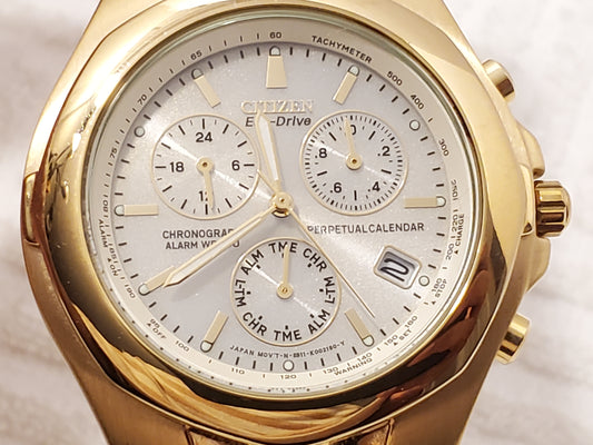 Citizen Eco Drive Men's Chronograph Watch Gold Tone Perpetual Calendar Alarm