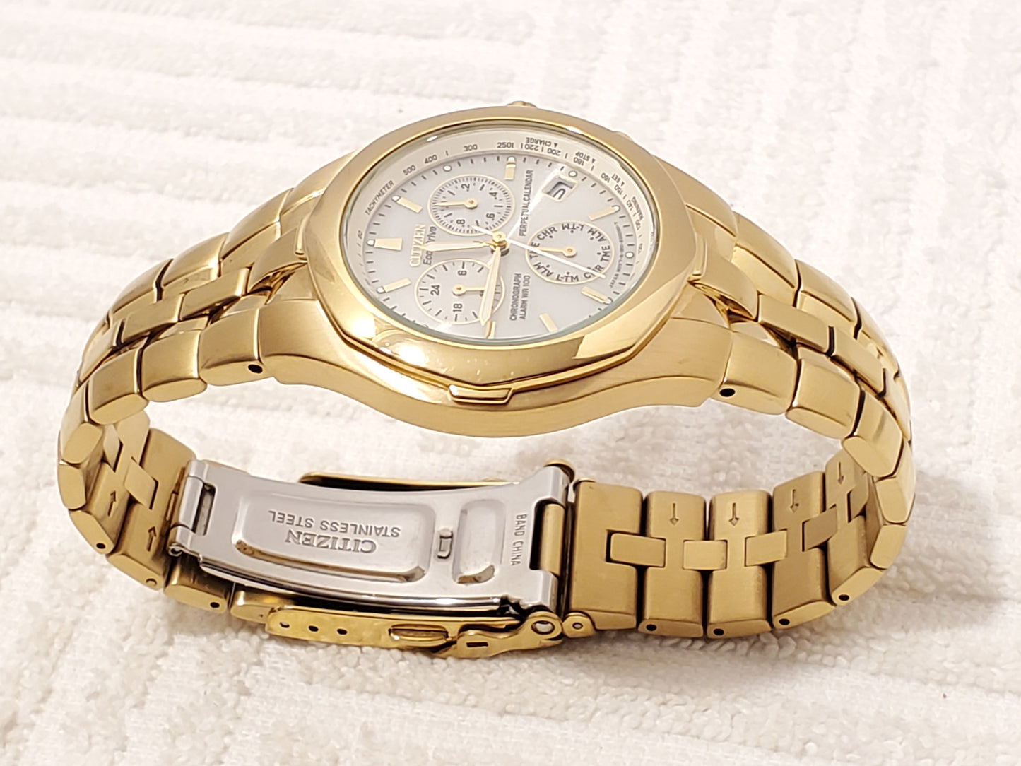 Citizen Eco Drive Men's Chronograph Watch Gold Tone Perpetual Calendar Alarm