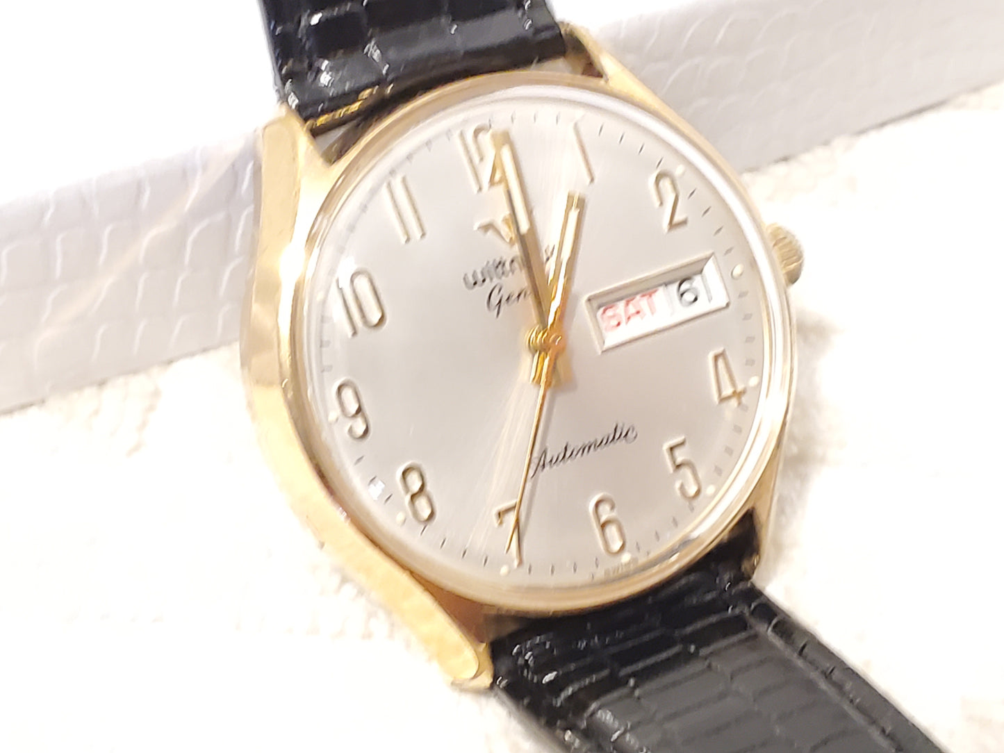 Vintage Wittnauer Geneve Automatic Men's Watch Day Date Silver Dial Luminous Hands Seventeen Jewels Black Leather Strap