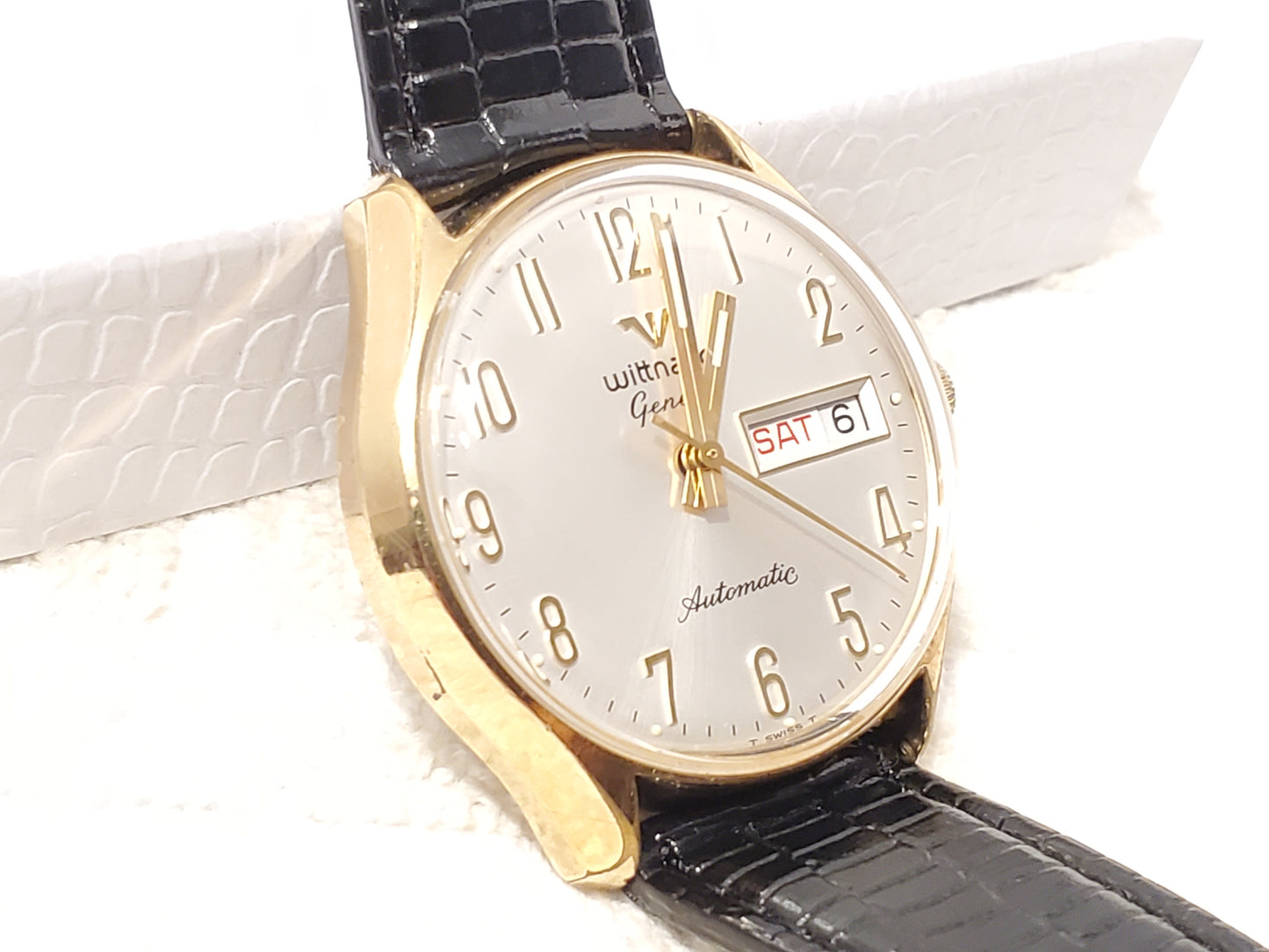 Vintage Wittnauer Geneve Automatic Men's Watch Day Date Silver Dial Luminous Hands Seventeen Jewels Black Leather Strap