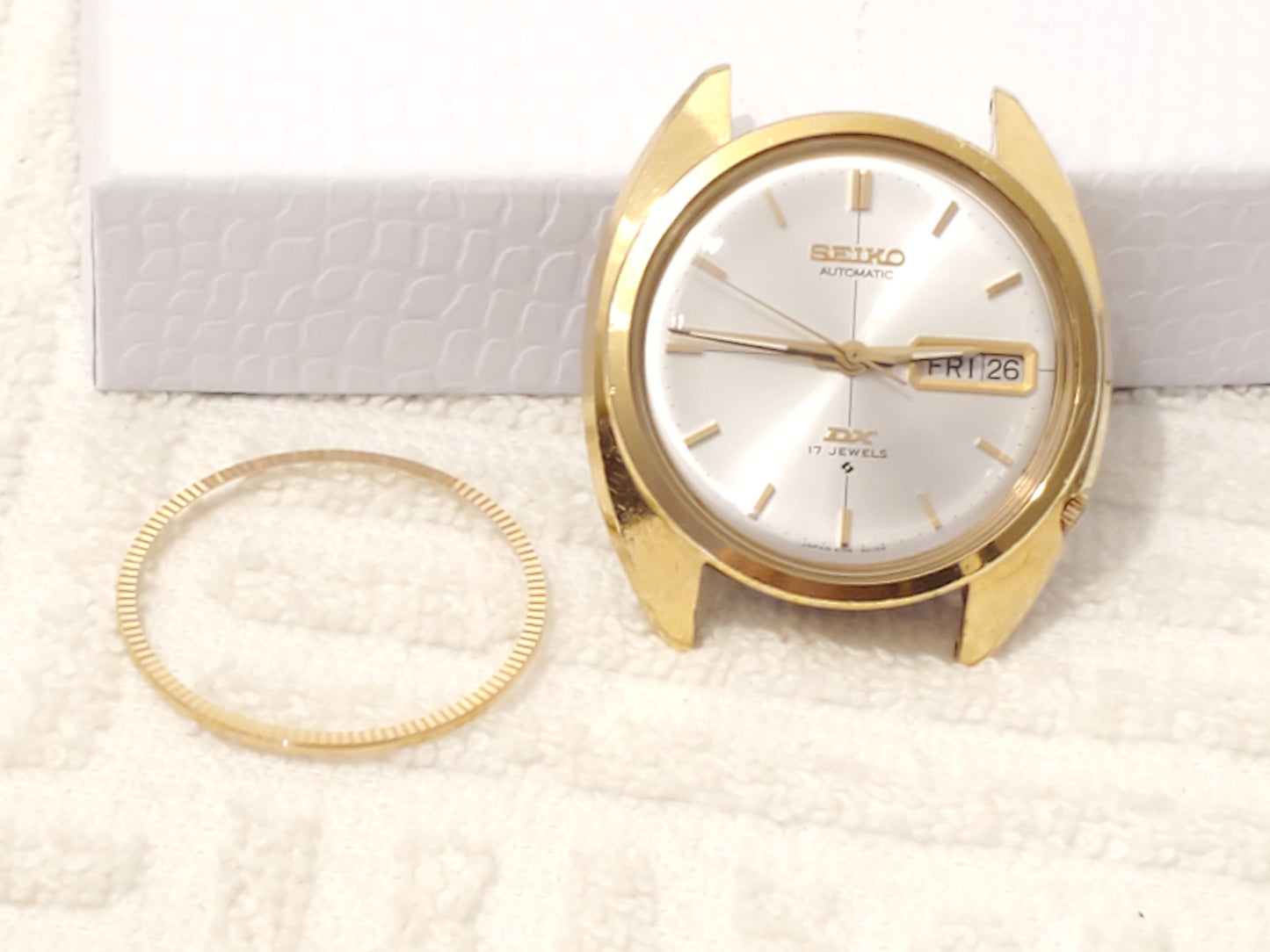Vintage Seiko Automatic Men's Watch Gold Tone Day Date 17 Jewels Silver Dial
