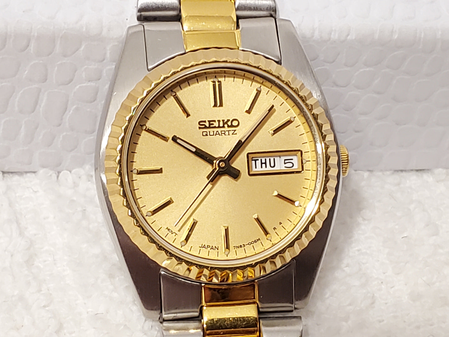Vintage Seiko Women's Gold Dial Stainless Steel Day Date Quartz Watch Two Tone