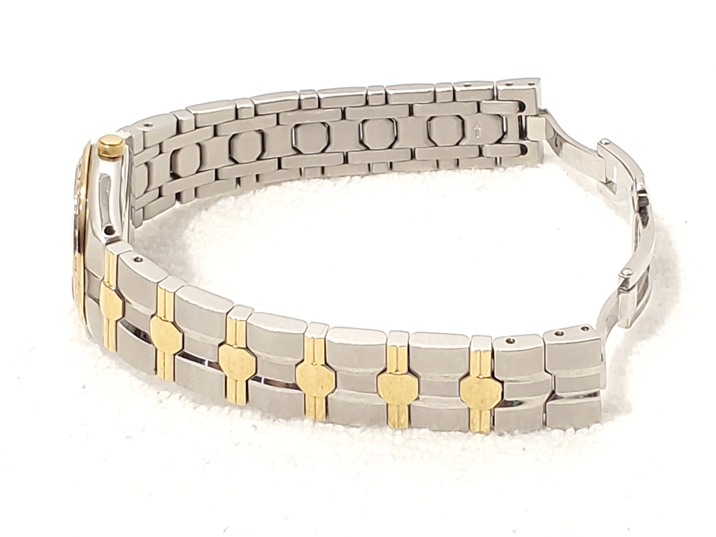 Vintage Citizen Eco Drive Women's Watch Date Diamonds Bezel Gold Tone S Steel