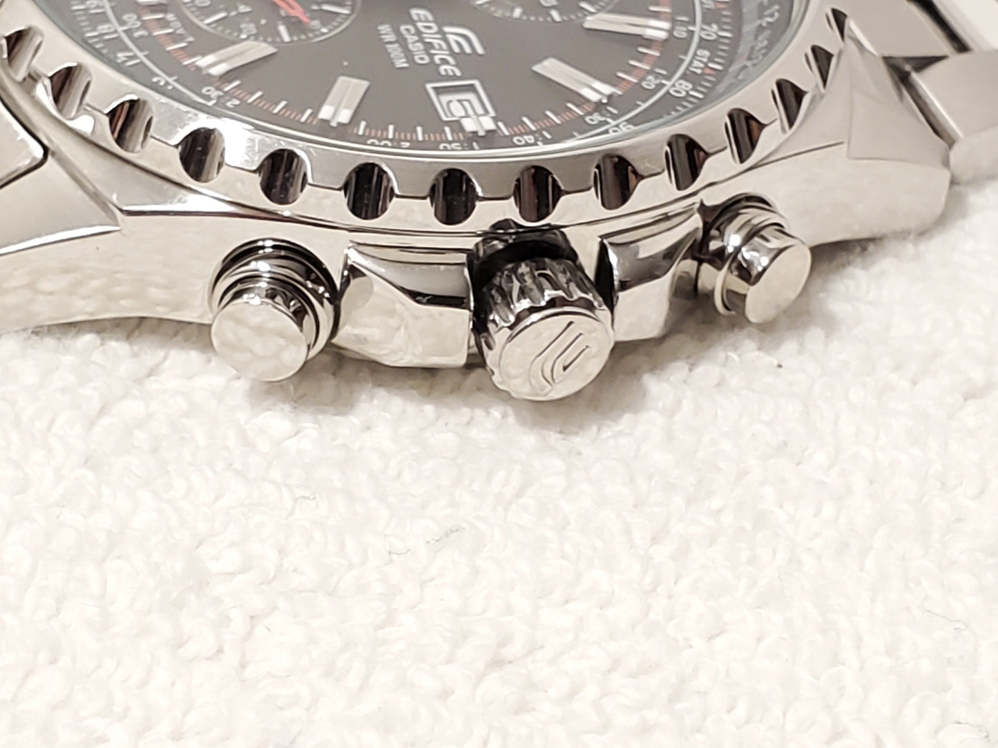 Vintage Casio Edifice Men's Chronograph Date Quartz Watch Stainless Steel Black Dial WR 100 Meters