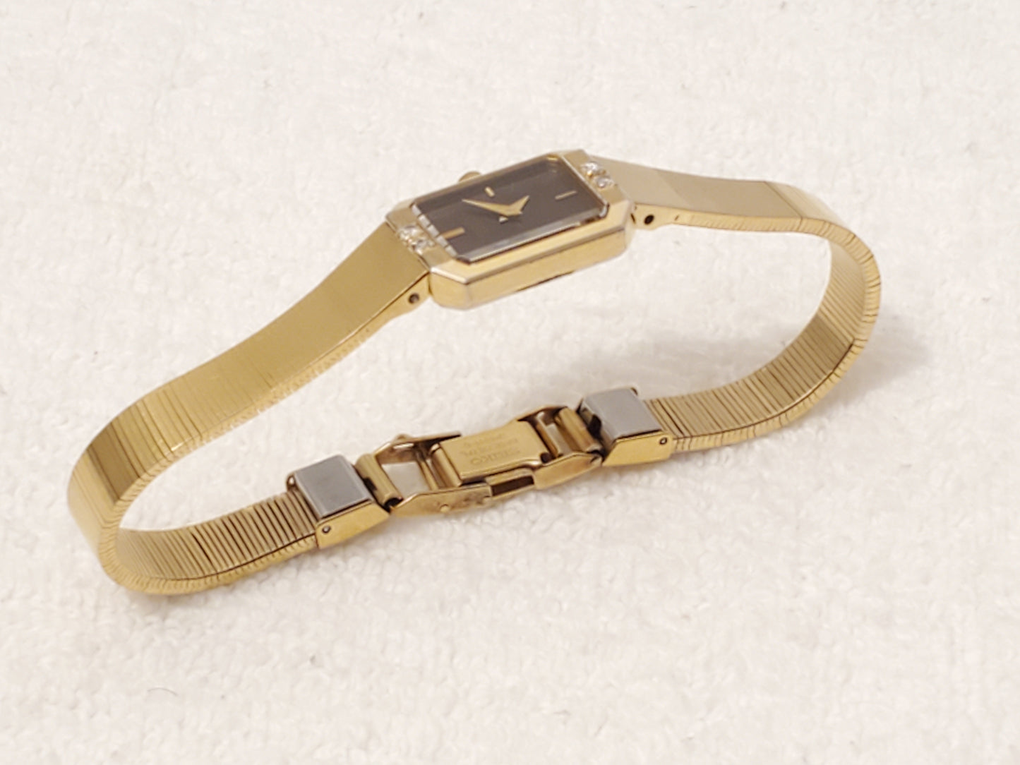 Vintage Seiko Women's Watch Gold Plated 4 Diamonds Bezel Two Jewels Brown Dial