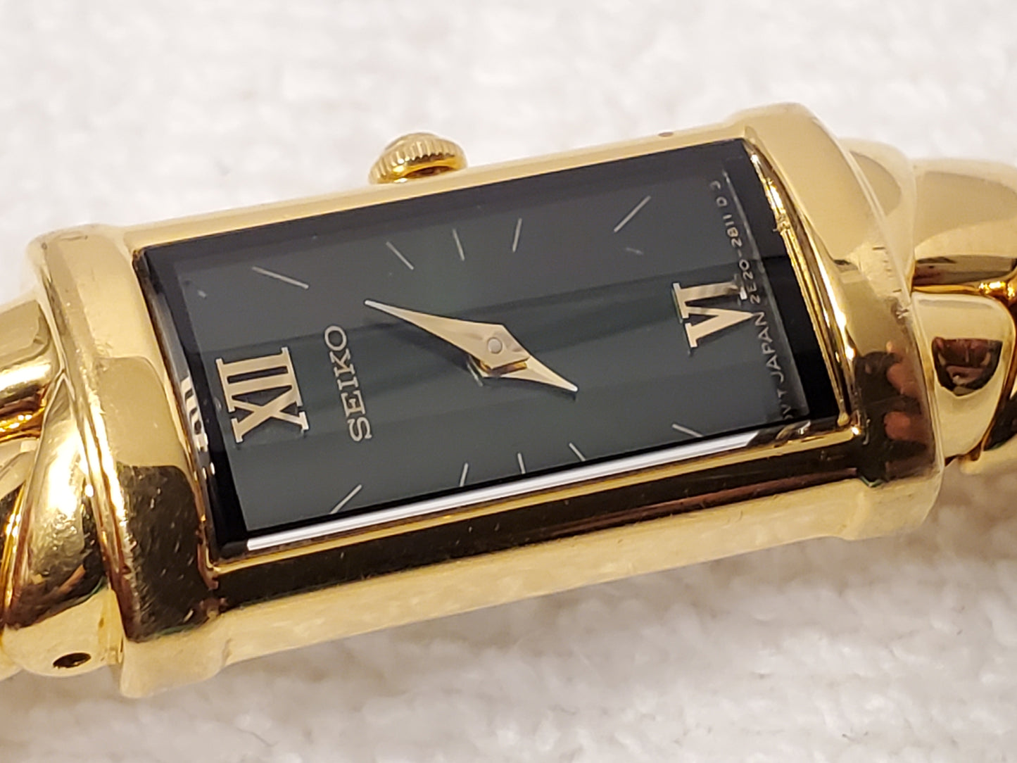 Vintage Seiko Women's Watch Green Dial One Jewel Roman Numerals