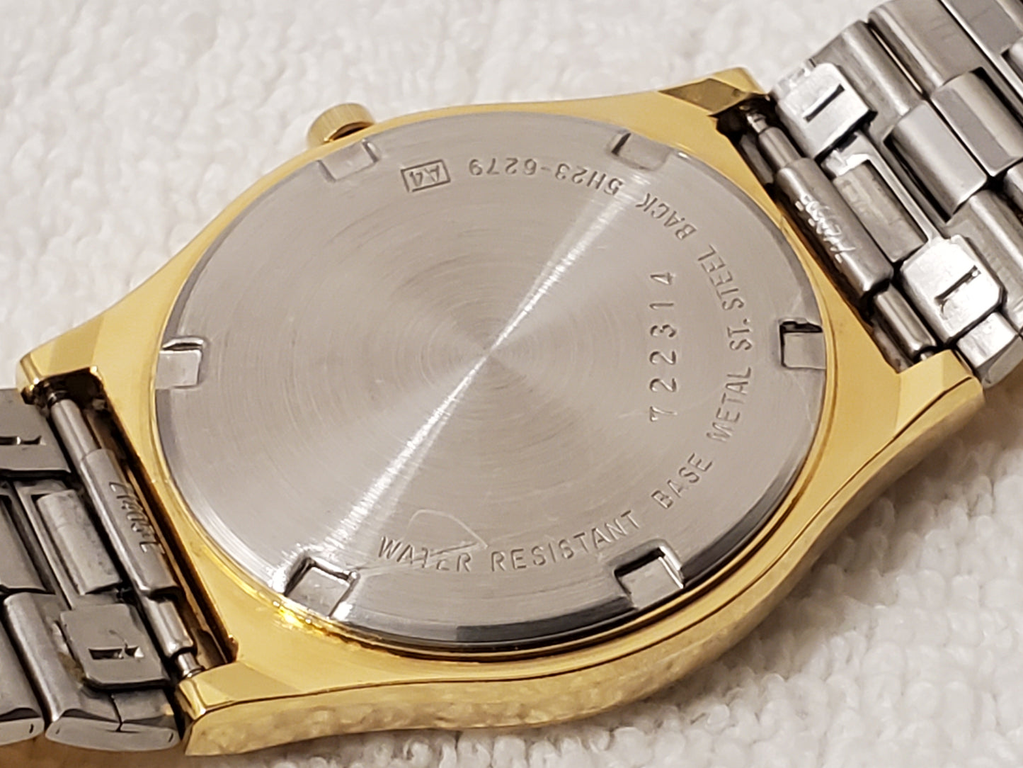 Vintage Seiko SQ Mens Day Date Watch Stainless Steel Gold Plated Three Jewels