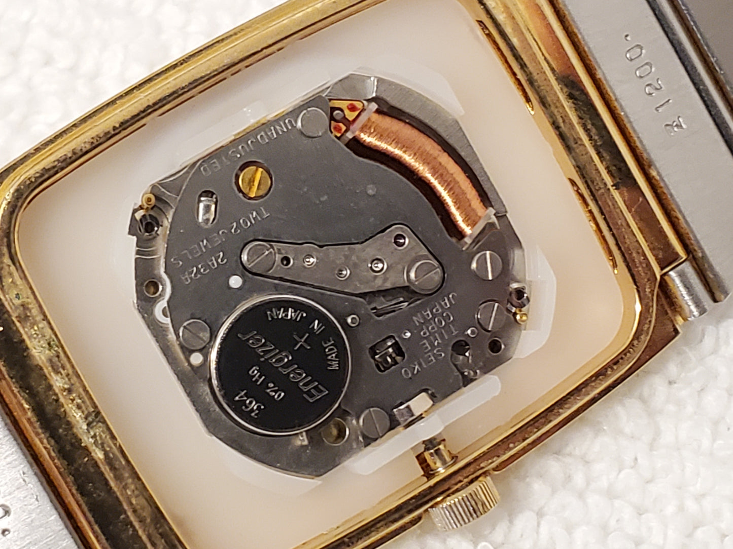 Vintage Seiko Women's Quartz Watch Stainless Steel Base Metal Two Jewels Date