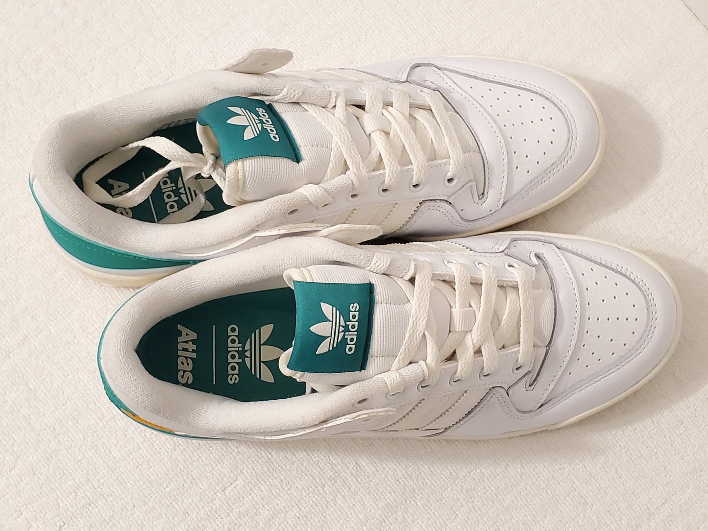 Adidas Atlas Men's Low Tops Lace Up Sneakers White Green Yellow Leather Rubber