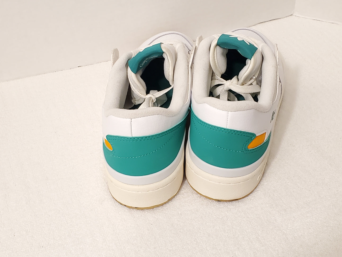 Adidas Atlas Men's Low Tops Lace Up Sneakers White Green Yellow Leather Rubber