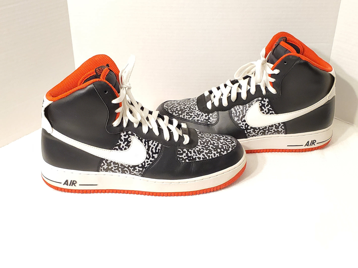 Nike Air Force 1 High Top Men's Sneakers Size 13 Poison Dart Frog White Black
