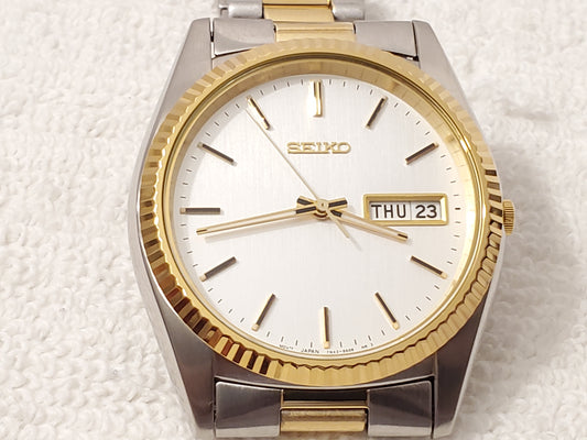 Vintage Seiko Gold Tone Stainless Steel Presidential Mens Watch Day Date 1 Jewel