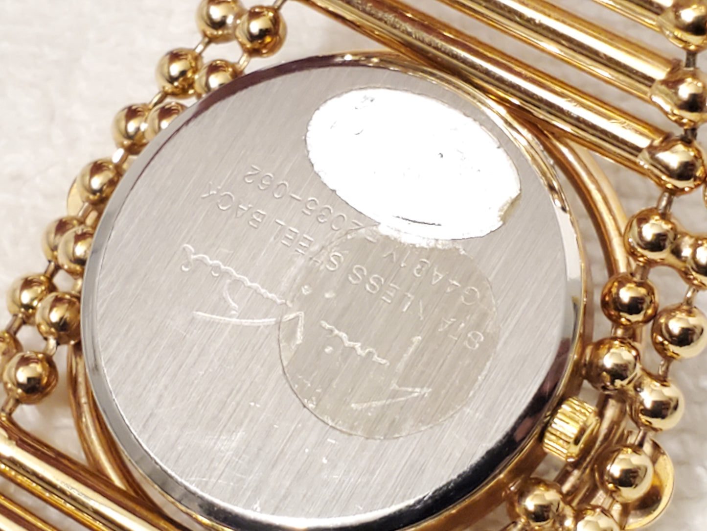 Gloria Vanderbilt Women's Gold Tone Quartz Watch Ivory Dial Stainless Steel