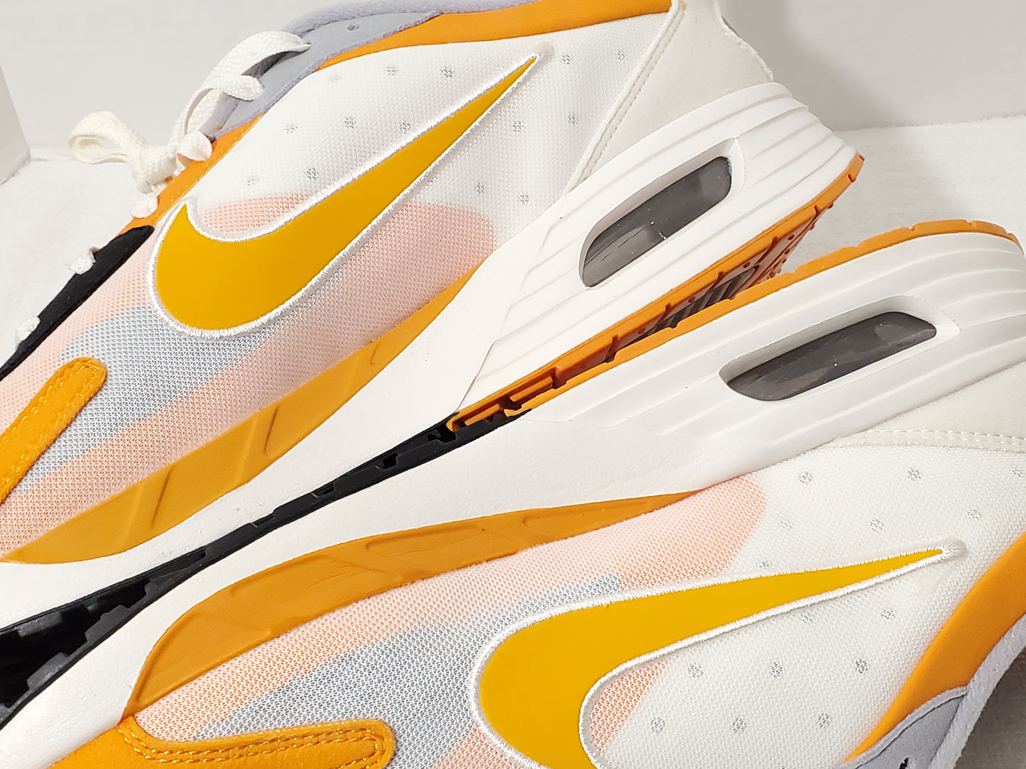 Nike Tennessee Air Max Solo Men's Sneaker FZ4841-001 Orange Black Gray White New