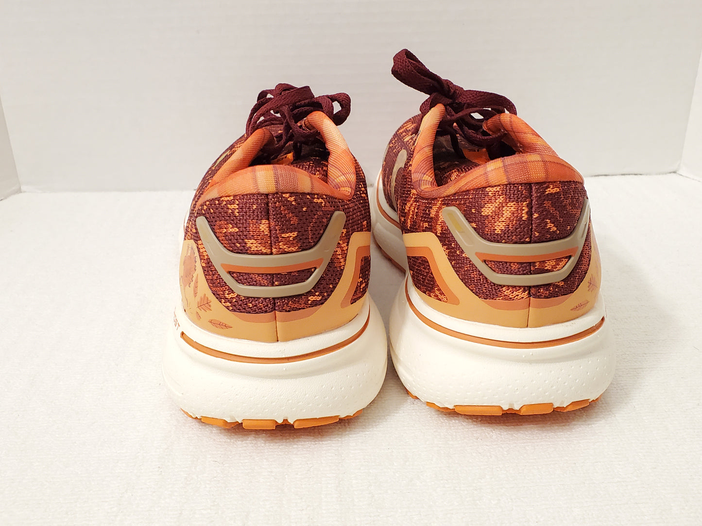 Brooks Ghost 15 Women's Size 9 B Medium Running Shoes Orange Lace Up Sneakers