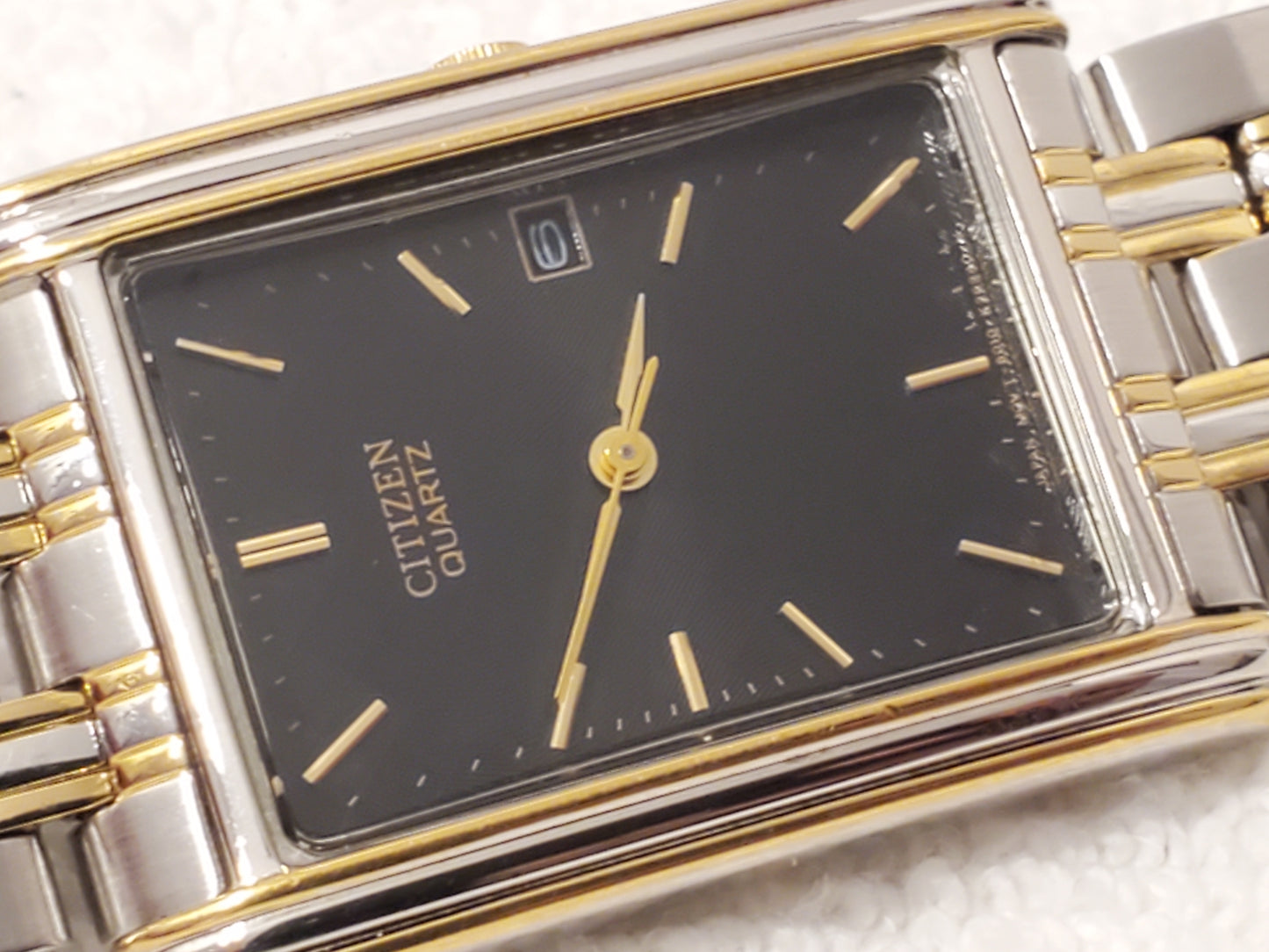 Vintage Citizen Men's Tank Gold Tone Watch Black Dial Date Stainless Steel