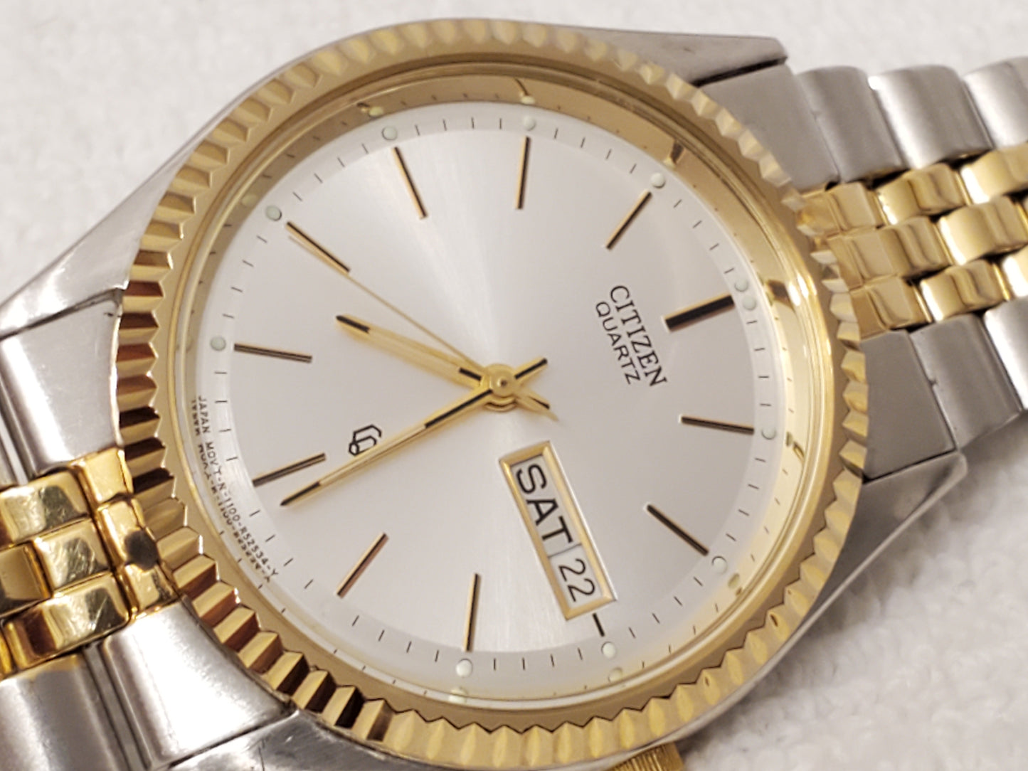 Vintage Citizen Presidental Men's Day Date Watch Gold Tone S Steel Silver Dial