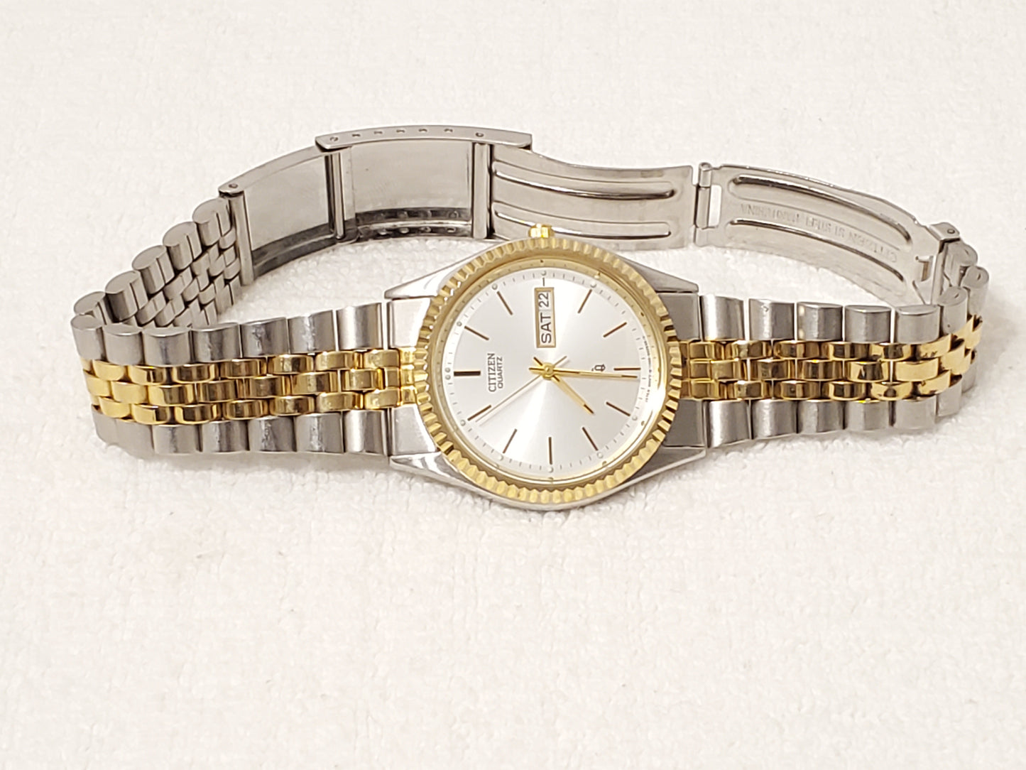 Vintage Citizen Presidental Men's Day Date Watch Gold Tone S Steel Silver Dial