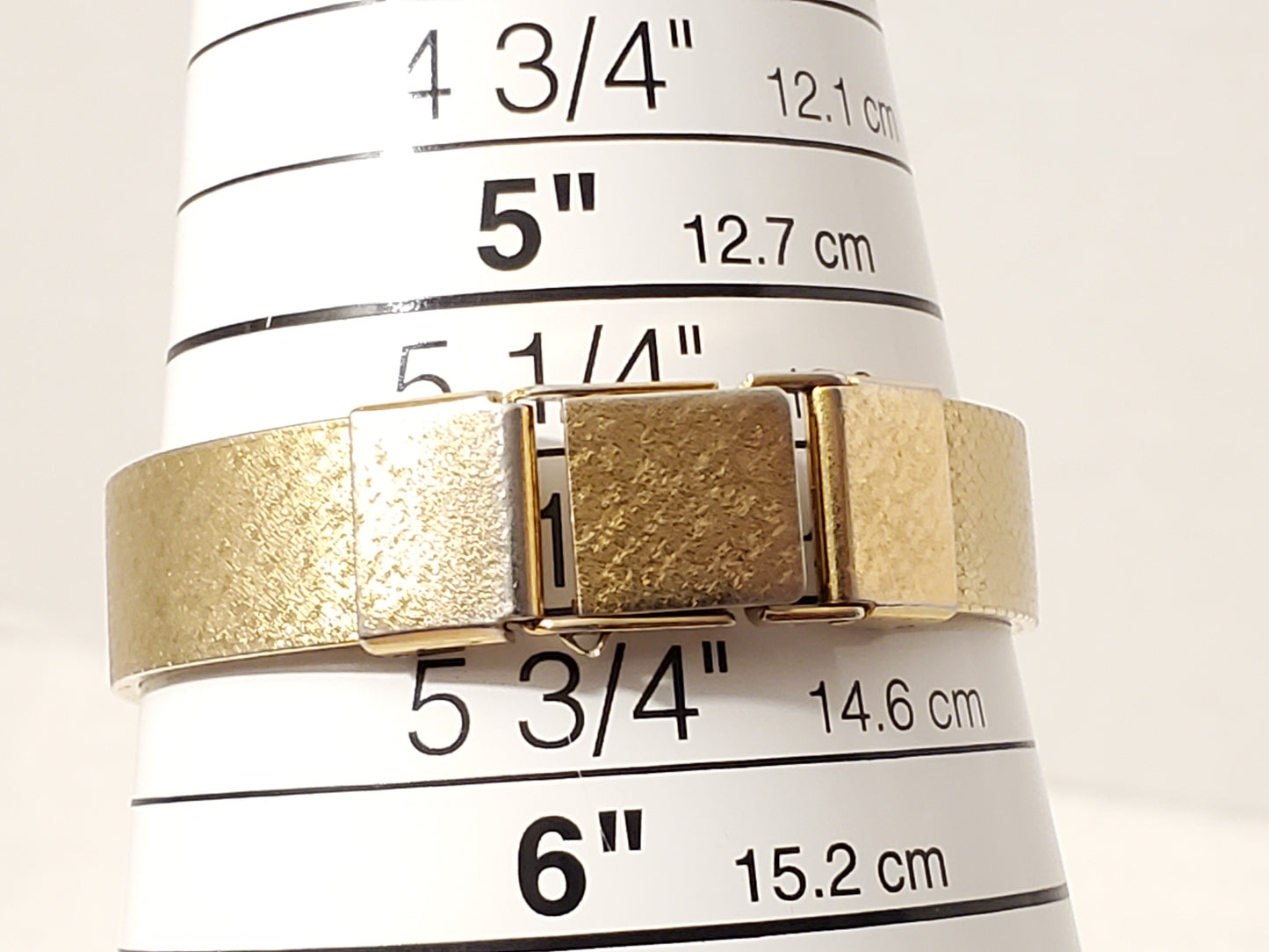 Vintage Seiko Women’s Gold Plated Stainless Steel Watch Two Jewels Mesh Band