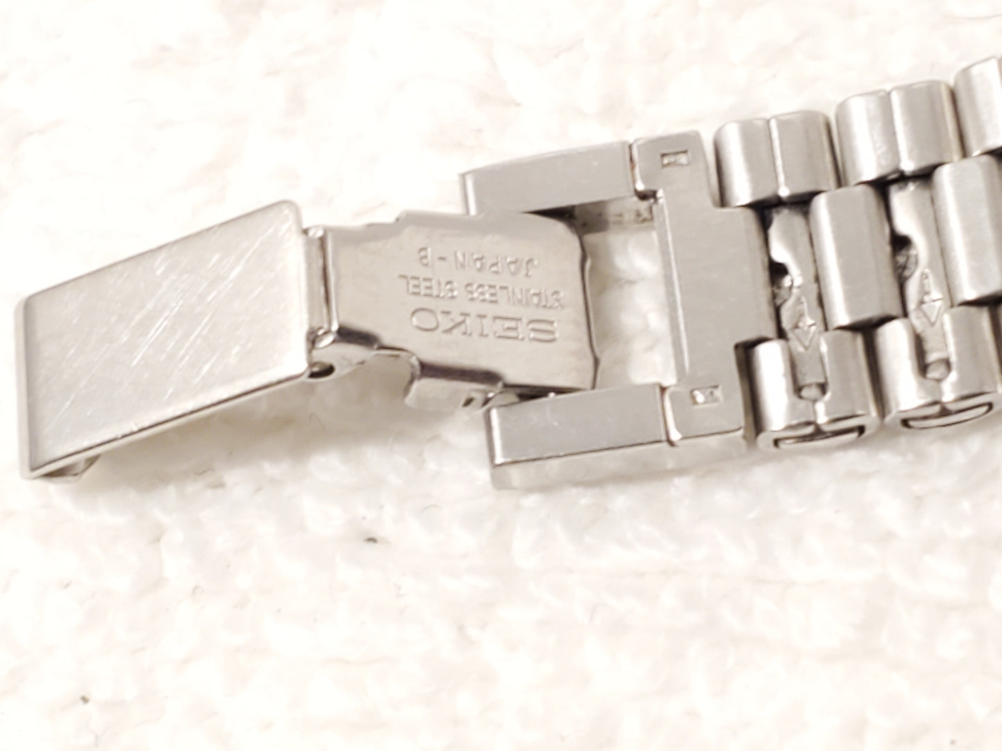 Vintage Seiko Women's Half Moon Quartz Watch Stainless Steel Black Dial