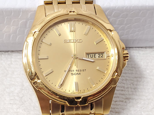 Vintage Seiko Men's Day Date Gold Tone Quartz Watch One Jewel Stainless Steel