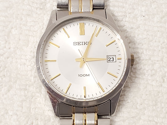 Vintage Seiko Men's Date Watch Stainless Steel Gold Tone 1 Jewel Silver Dial