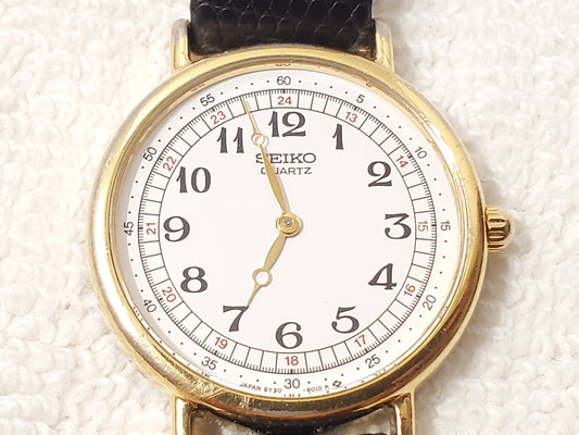 Vintage Seiko Women's Quartz Watch Gold Plated One Jewel White Dial Leather Band
