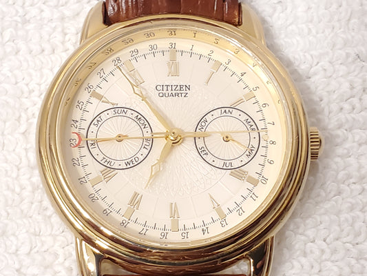 Vintage Citizen Elegance Month Day Date Men's Watch Roman Numerals Leather Gold