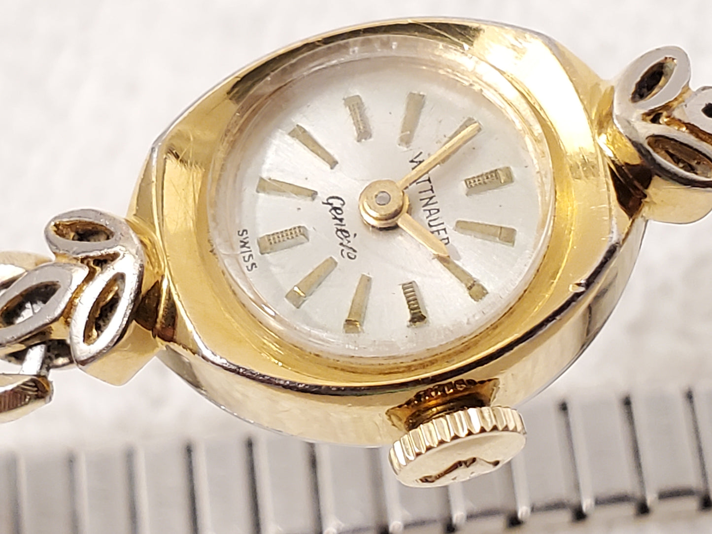 Vintage Wittnauer Geneve Womens Wind Up Watch Stretch Band Gold Plated 17 Jewels