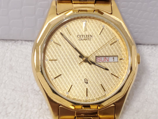 Vintage Citizen CQ Men's Day Date Gold Plated Stainless Steel Quartz Watch