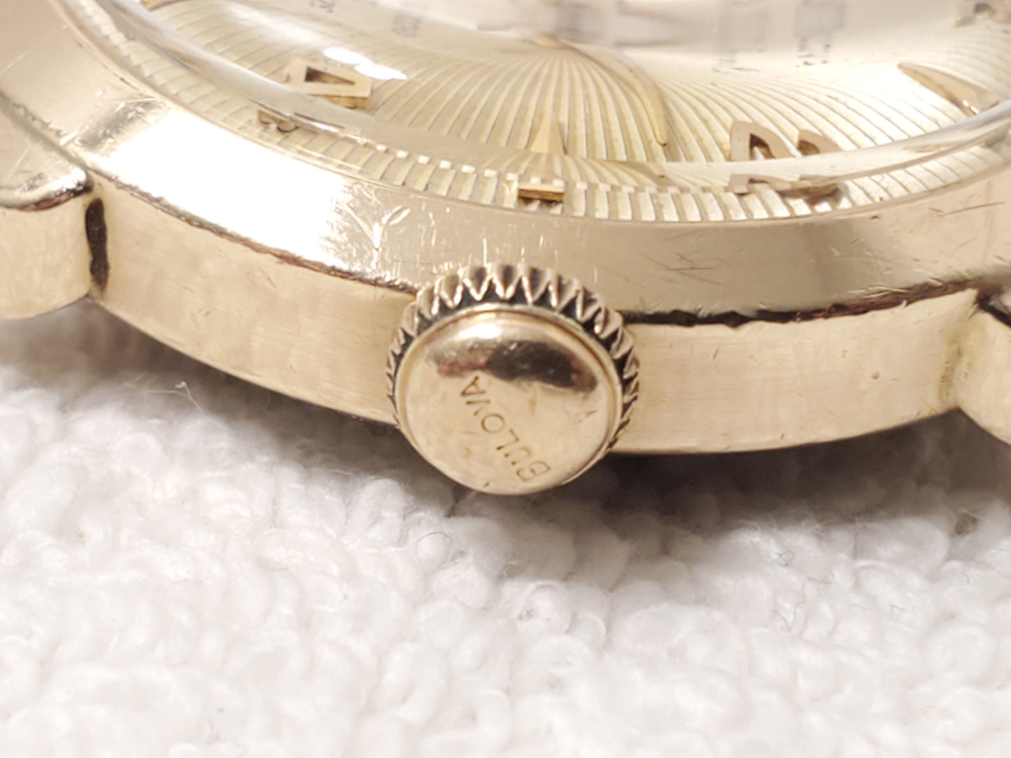 Vintage Bulova Men's Self Winding Six Adjustments Gold Tone Watch 23 Jewels